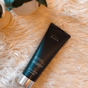 Monat Black 2-in-1 shampoo and conditioner